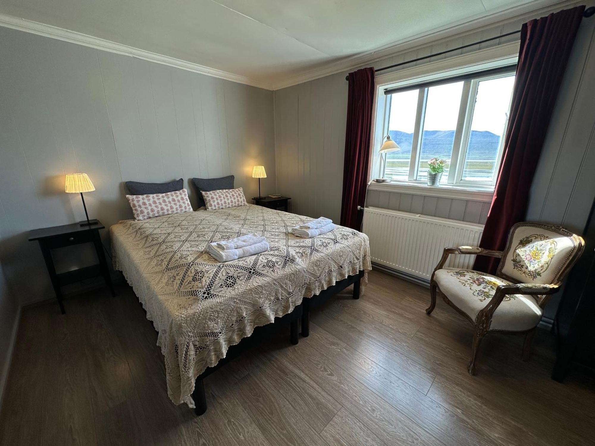 Helluland Guesthouse Saudarkrokur Екстер'єр фото