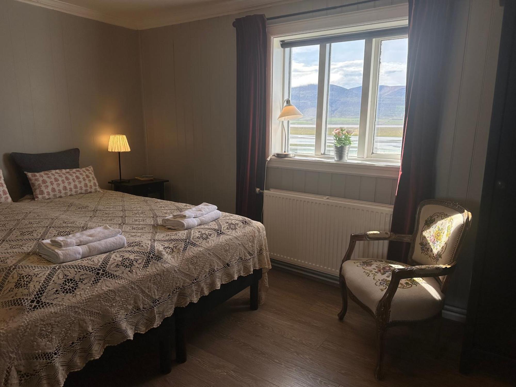 Helluland Guesthouse Saudarkrokur Екстер'єр фото